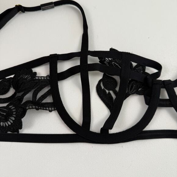 Victoria's Secret Floral Embroidered Strappy Open Cup Black Bralette Bra  34C - Picture 7 of 14